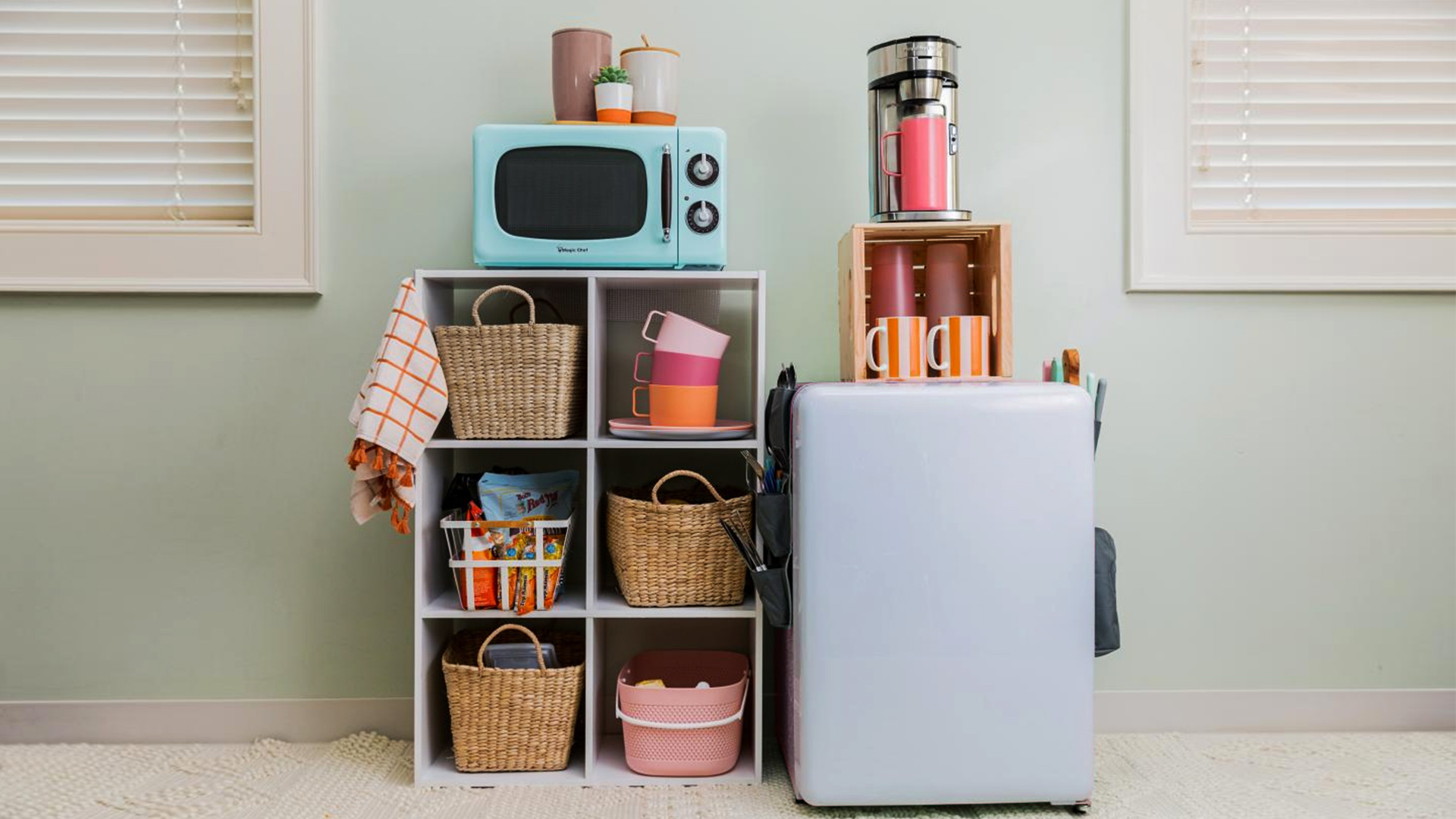 Small Kitchen spacing for Dorm Room