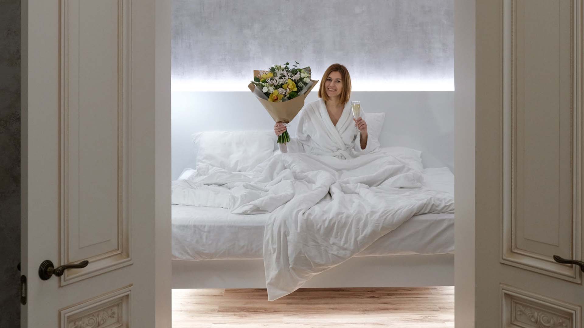 Cotton bed linen for restorative sleep