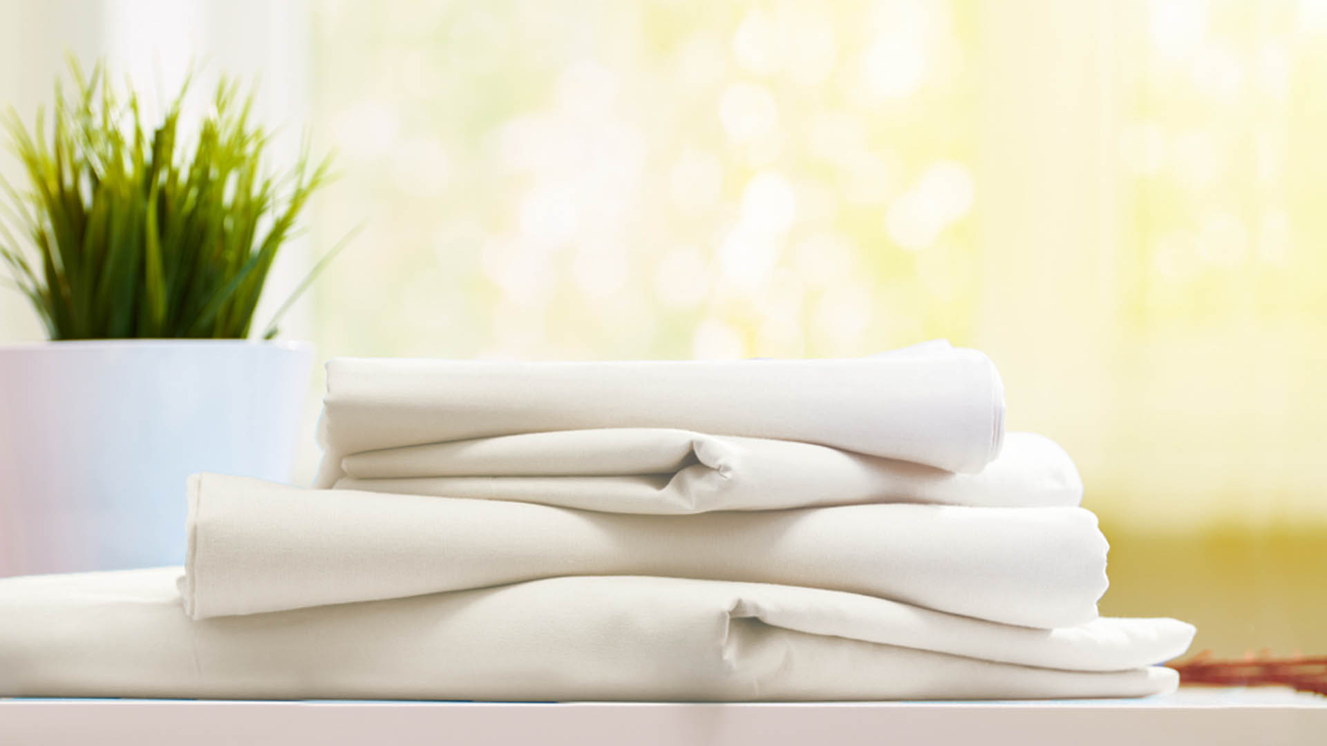 A guide for the best thread count for winter bedsheets. Blog